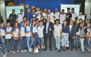 O evento contou com a presença do vice-governador Wanderlei Barbosa, deputados estaduais e diretores regionais de Ensino do Estado.