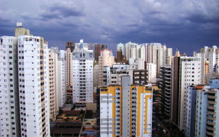 Mudanças demográficas e comportamentais das pessoas, acarretou uma busca por lares menores para se viver.