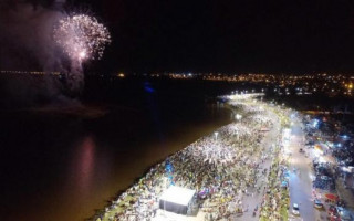 Queima de fogos na Via Lago em Araguaína 