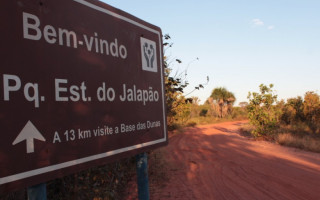 Placa de boas vindas aos visitantes do Jalapão.