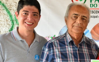 À esq., vice-prefeito de Paraíso, Celso Morais, e o prefeito Moisés Avelino (MDB)