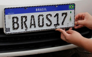 Placa do Mercosul.