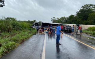 Segundo a PRF, o acidente ocorreu em Colinas do Tocantins, na BR 153, km 217. 