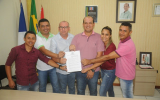 Prefeito de Miracema, Saulo Milhomem assinou decreto que institui a Comissão Organizadora do Concurso Público.