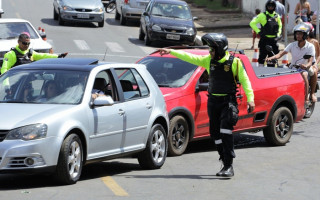 A idade para inscrição no concurso da Guarda Municipal é de 18 a 35 anos.