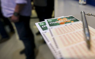 Segundo estimativa da Caixa, o concurso de sábado (20) deverá pagar R$ 190 milhões.