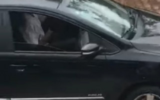 Homem foi flagrado enquanto se masturbava dentro de um carro no centro de Palmas.