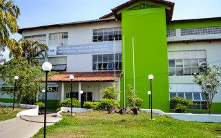 Fachada do Hospital de Doenças Tropicais da UFT.