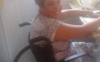 Maria Keila Nunes sofreu acidente que a deixou paraplégica há 2 anos. 