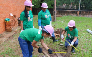 Alunas do curso de Pedreiro ofertado em Taquaruçu.