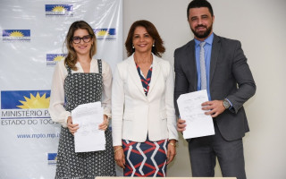 O termo visa estimular a inserção e a permanência dos adolescentes no mercado de trabalho.