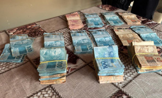 Policiais federais umprimento de mandados da Operação Código Branco, que investiga desvio de recursos públicos na saúde em municípios do Tocantins