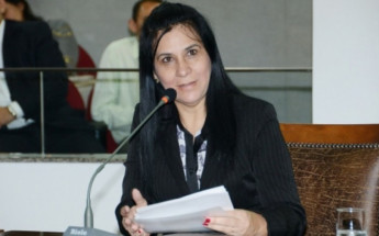 Deputada estadual Amália Santana (PT).