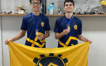 Alunos da Escola SESI Gustavo Melo Couto e Ricardo da Silva Luz , classificados para o  Regional das Américas da RoboCup Júnior
