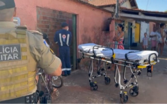 Crime ocorreu enquanto a vítima se alimentava, segundo investigação.