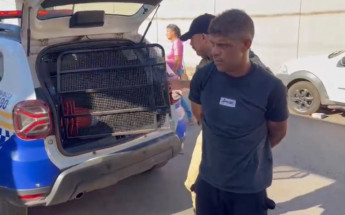 Suspeito foi preso pela Polícia Militar e encaminhado à Central de Atendimento da Polícia Civil.