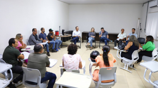 Prefeito reunião com representantes de sindicatos