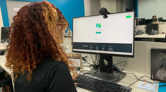 Serviços digitais em alta: cidadãos do Tocantins aderem aos canais online para agilizar atendimentos.