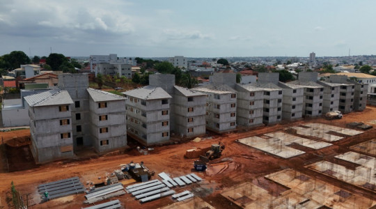 Com previsão de entrega para o primeiro semestre de 2026, os 416 apartamentos estão sendo construídos em uma área entre os setores Martins Jorge e São Miguel