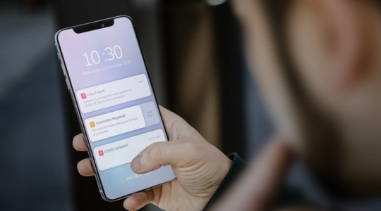Os lembretes seriam feitos com 30 dias de antecedência por e-mail e WhatsApp