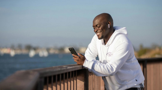 Com o Aviator, as partidas acontecem em ciclos rápidos, permitindo que o jogador acompanhe resultados quase instantaneamente.