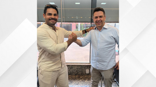 Tiago Dimas e Diego da APPA durante anúncio da aliança política em Araguaína