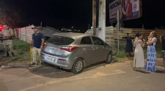 HB20 seguia pela preferencial quando foi atingido pelo carro conduzido por motorista embriagado.