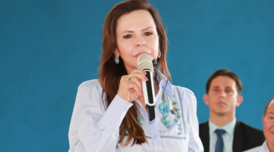 Senadora Professora Dorinha durante anúncio da destinação de recursos para assistência social e esporte no Tocantins