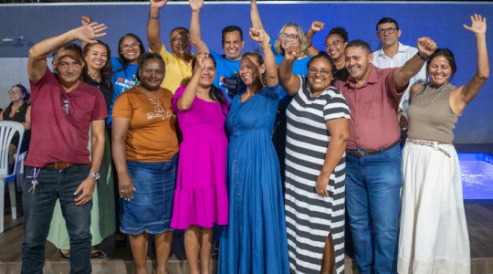 Pré-candidato a deputado federal Fábio Vaz durante reunião com professores e lideranças em Araguaína