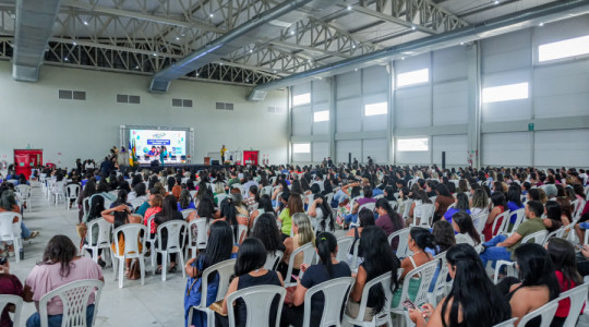 Profissionais da educação municipal durante abertura do 1° Ciclo Formativo 2026 do Alfabetiza Mais Tocantins, no Centro de Convenções José Pereira Neto