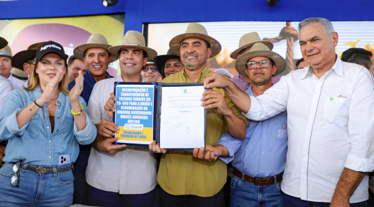 Projeto de lei que autoriza o Governo do Tocantins a federalizar os respectivos trechos da rodovia foi assinado nesta quarta-feira, 13, pelo governador Wanderlei Barbosa durante a abertura oficial da Agrotins 2026