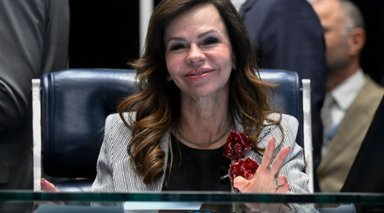 Senadora Professora Dorinha relatou proposta aprovada pelo Senado que reajusta o piso salarial nacional dos professores para R$ 5.130,63 em 2026