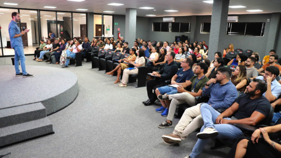 A área tributária brasileira é extensa, complexa, cheia de termos técnicos e processos a serem cumpridos. Por isso a missão dos servidores é tornar tudo isso o mais simples possível de ser entendido