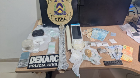 Drogas, dinheiro e demais itens do tráfico apreendidos pela 2ª Denarc em Araguaína 