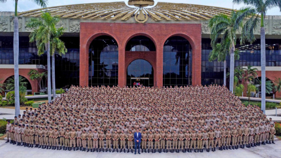 Governador Wanderlei Barbosa com novos aprovados  do concurso da Polícia Militar