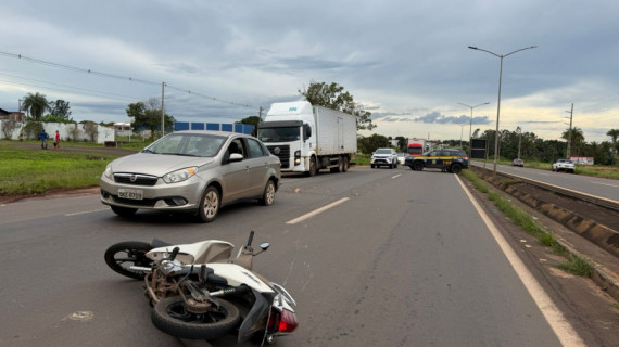 Local do acidente no perímetro urbano de Araguaína, onde motociclista ficou gravemente ferido após colisão com carro de passeio
