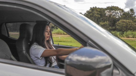 Com indicação do principal condutor, aqueles que possuem veículos no nome não precisam realizar o processo de indicação do real infrator, uma vez que a multa irá automaticamente para quem dirige