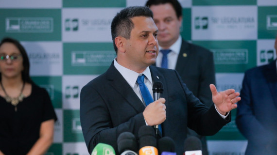  Deputado federal Tiago Dimas (Podemos-TO) durante evento de destinação de recursos para municípios tocantinenses