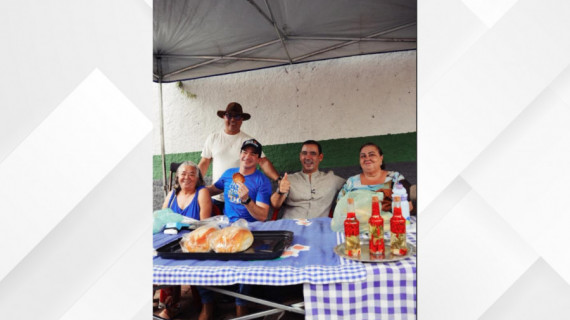 Pré-candidato ao governo Vicentinho Júnior (PSDB) durante agenda em Araguaína, acompanhado de lideranças políticas