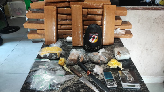 Drogas apreendidas pela Polícia Militar durante a operação em Araguaína 