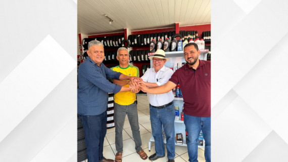 Pré-candidato ao Senado Ronaldo Dimas (Podemos-TO) durante agenda em Tocantinópolis