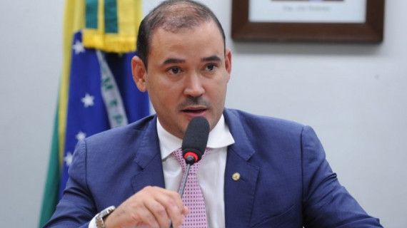 Pesquisa do instituto Lucro Ativo aponta Vicentinho Júnior como o pré-candidato mais rejeitado entre os eleitores tocantinenses.