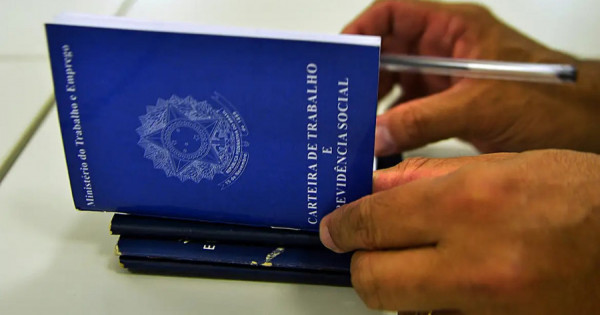 Pesquisa da CNI aponta 36 % dos brasileiros preferem emprego CLT e 18,7%, trabalho autônomo