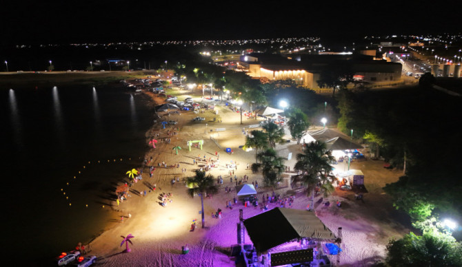 Festival de Verão segue até 31 de julho, com campeonatos de Futevôlei e Vôlei de Praia, atrações culturais, barracas de alimentos e bebidas e estrutura de segurança e saúde