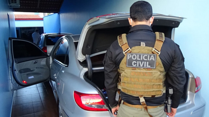 Veículo apreendido na casa de suspeito em Tocantinópolis