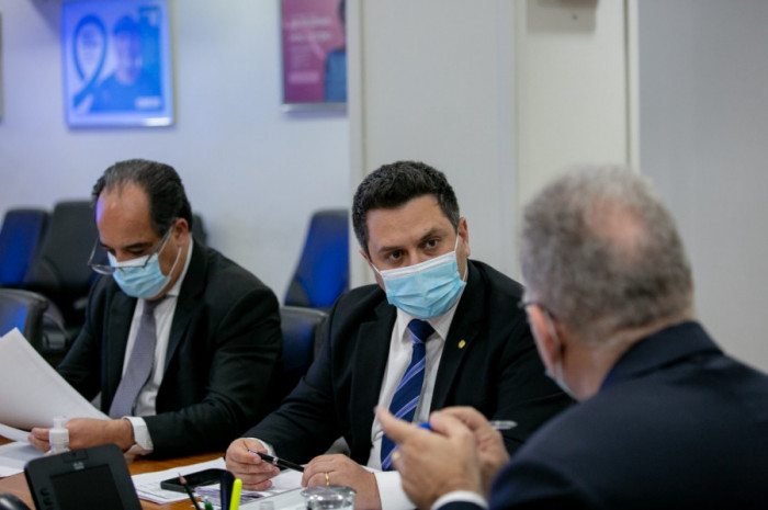 Durante reunião, Tiago Dimas apresentou demandas ao ministro da Saúde, Marcelo Queiroga. Foto: Divulgação