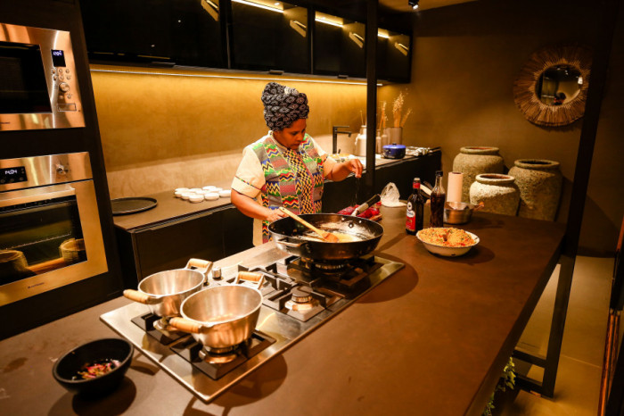 Ruth é chef de cozinha, consultora e pesquisadora da culinária afroindígena. Foto: Rondinelli Ribeiro