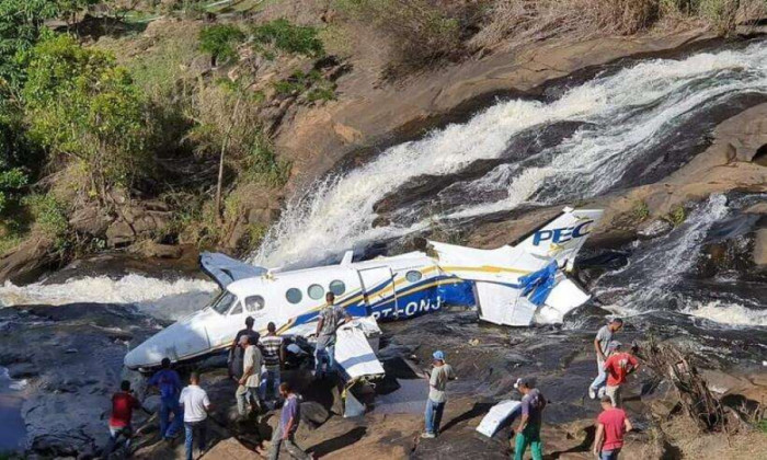 Aeronave caiu em Minas Gerais 