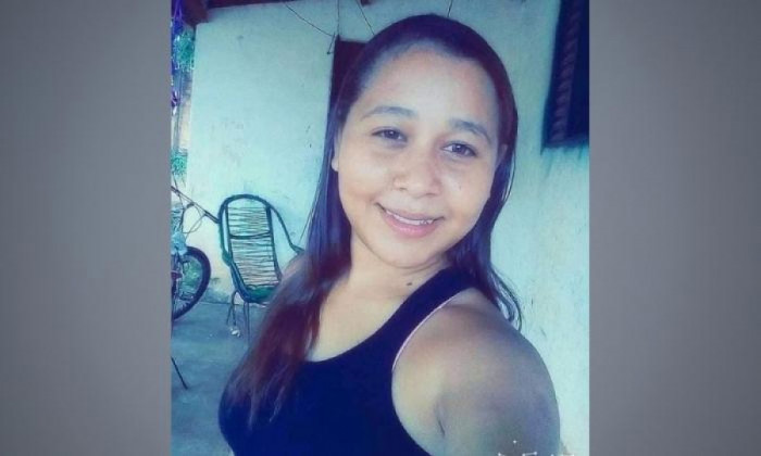 Danielle Duarte Feitosa Souza, de 29 anos, foi morta a facadas pelo próprio companheiro. 