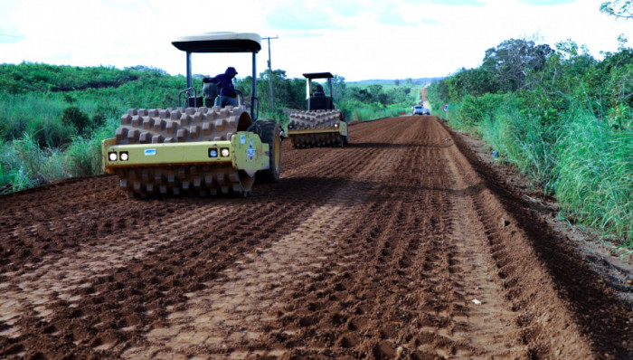 O trecho beneficiado com a obra é o da TO-348, que liga Luzimangues a Barrolândia. Foto: Esequias Araújo/Gov. TO